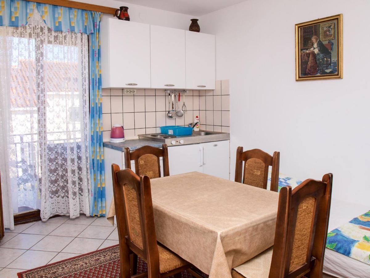 Apartments Vukovic Postira Ruang foto